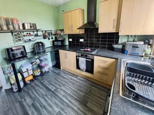 Kitchen- click for photo gallery